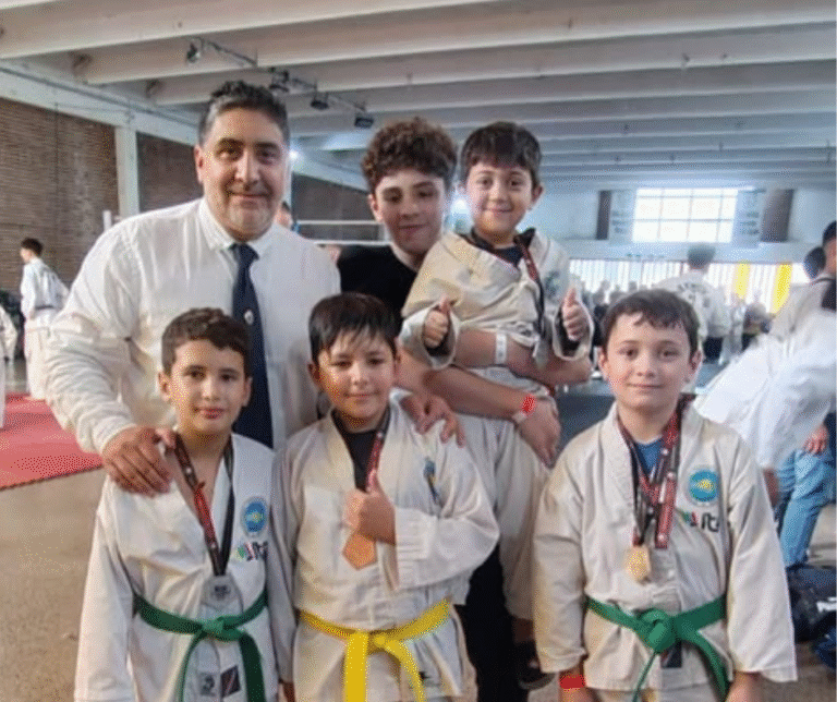 Éxito de la Escuela de Taekwondo de Diego Lemos en el Gran Prix de Capitán Bermúdez